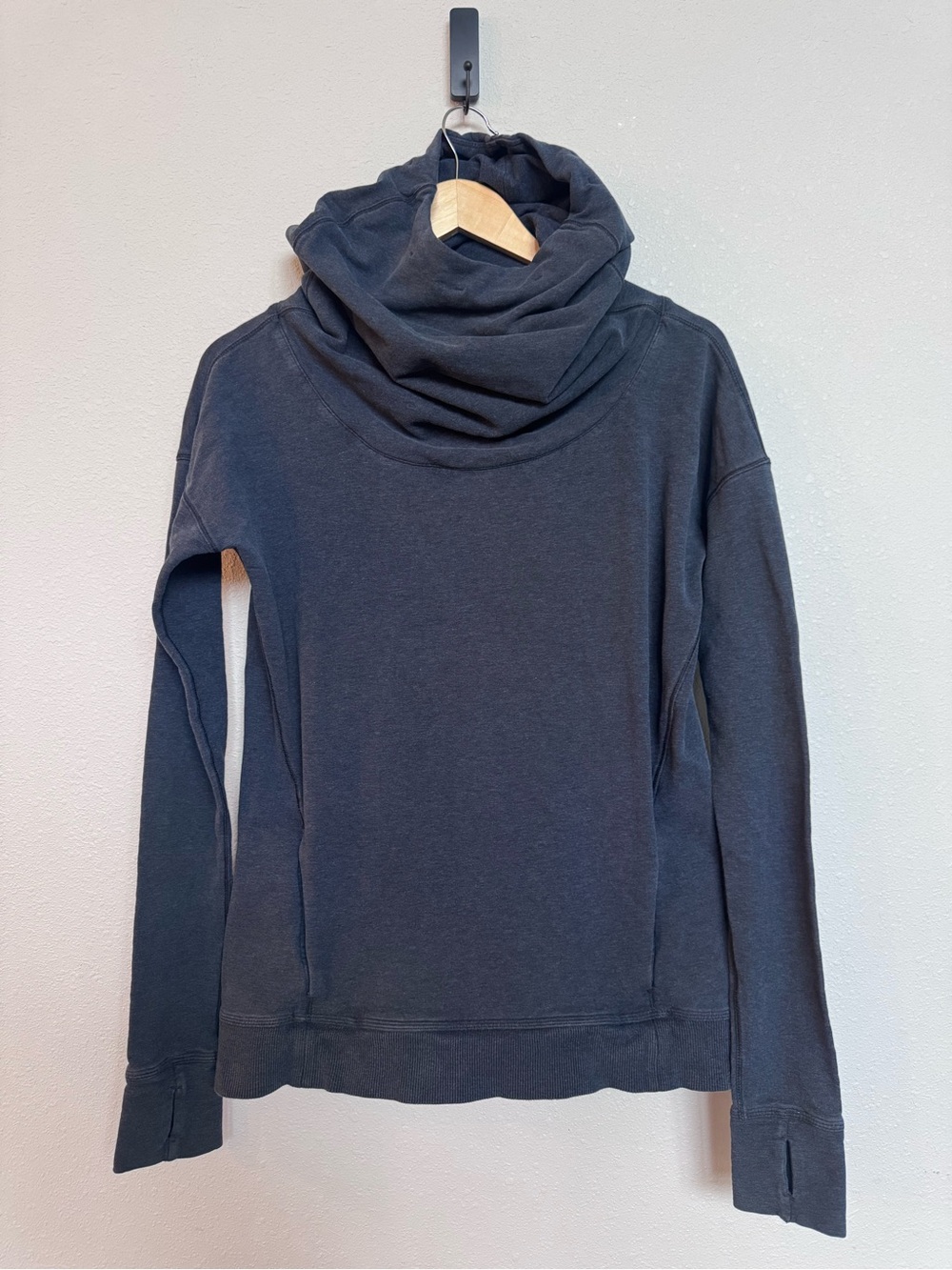 Lululemon Stressless Hoodie in Heathered Naval Blue size 4